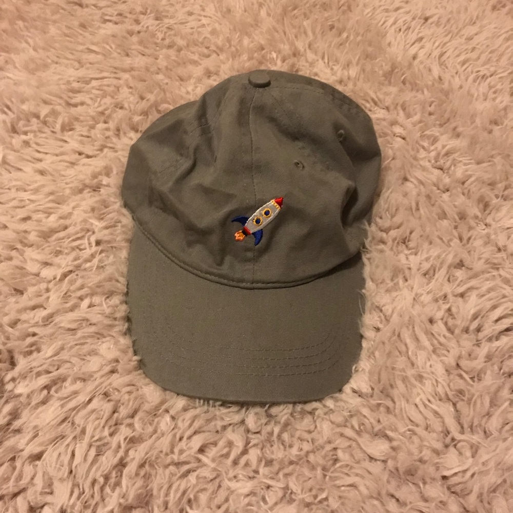 Cute lil rocket ship hat